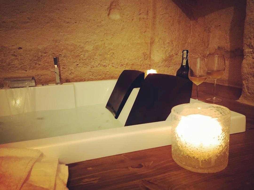 Fornaci 46 Sassi Con Idromassaggio Villa Matera Exterior photo